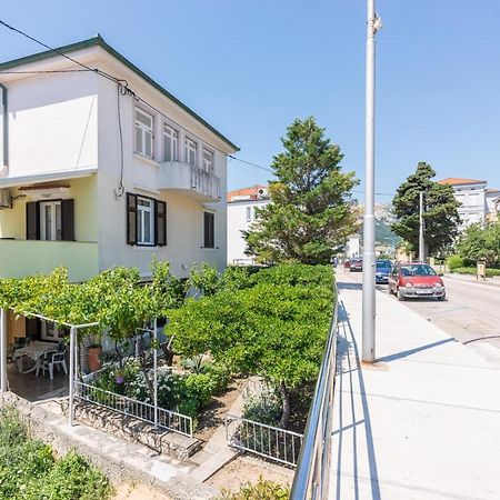 Apartment Luiza With Terrace Башка Екстер'єр фото